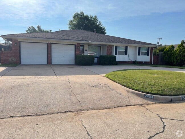 Building Photo - Beautiful 5 bed 2 bath in Moore! Updates t... Rental