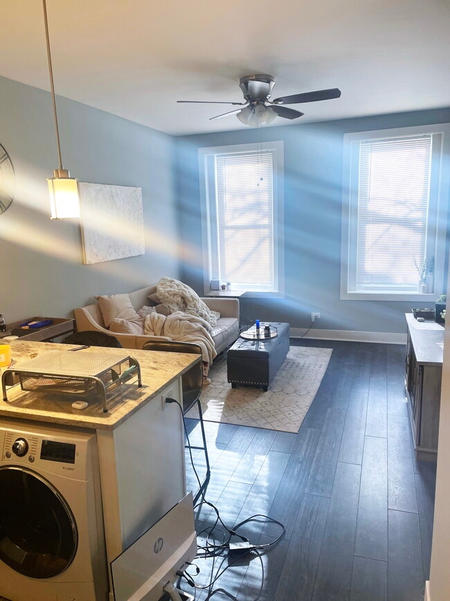 Photo - 1433 N Cleaver St Unit 2F