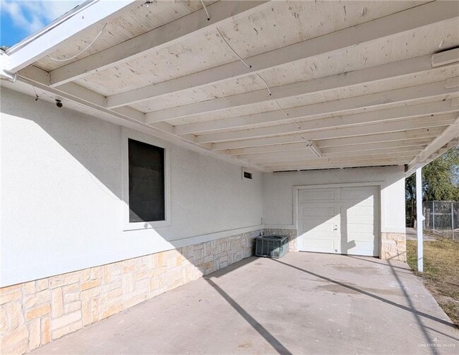 Photo - 30 N N Dakota St