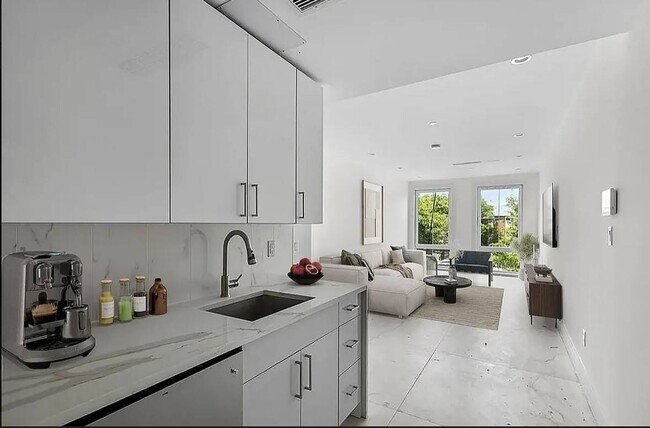 Photo - 122 Palmetto St Unidad 2L