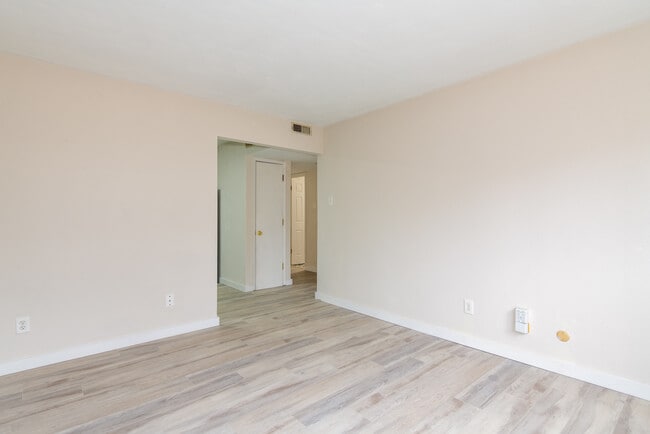 Forest Creek Apartments