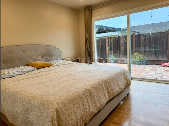 Photo - 1411 Hillsdale Ave