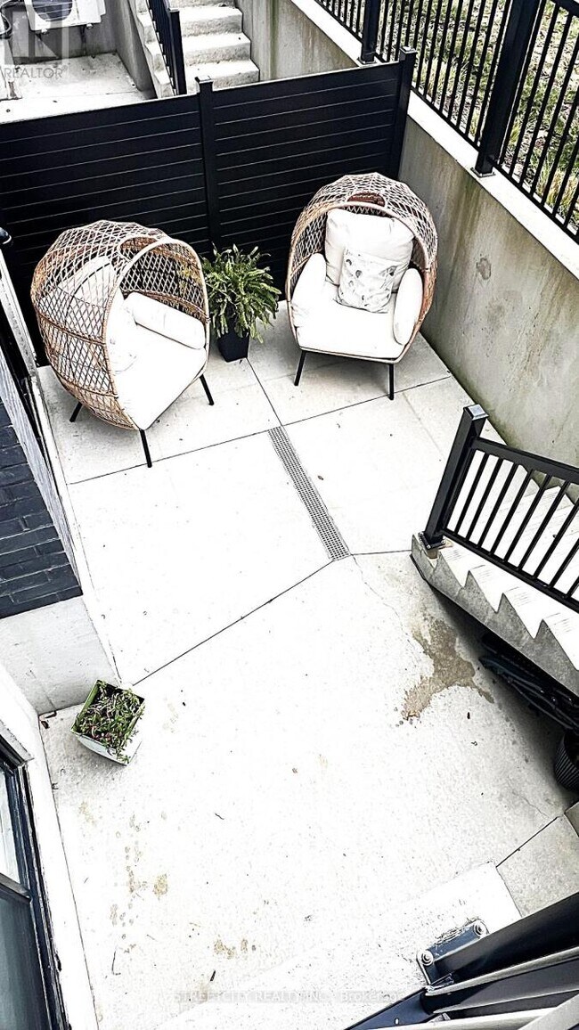 Photo - 3900 Savoy St