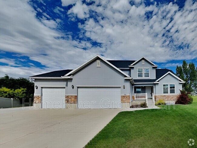 Building Photo - 708 S 80 E Rental