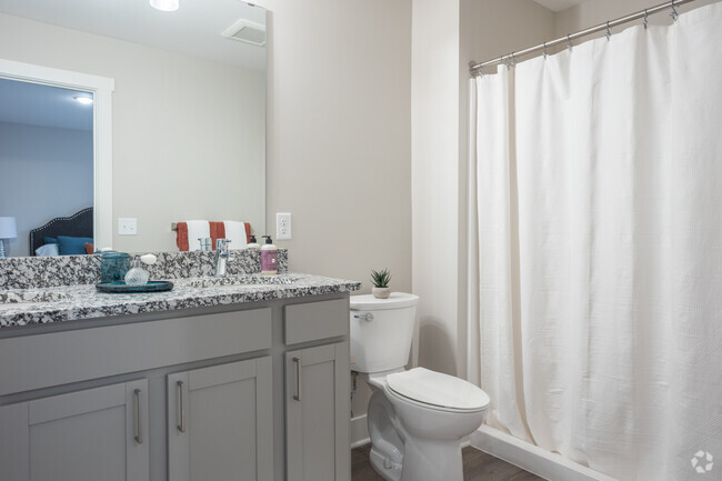2BR, 2.5BA - 1,238SF - Bathroom 2
