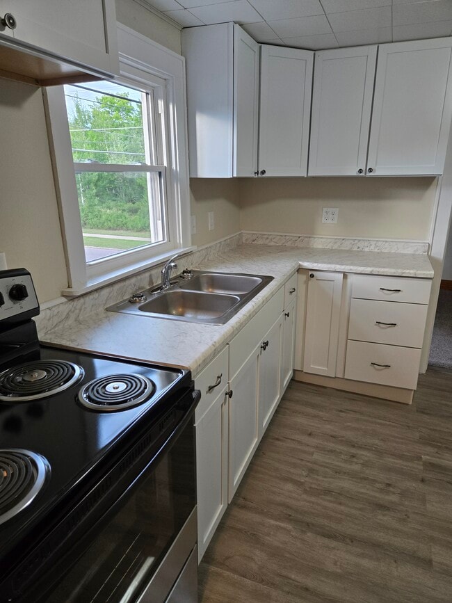 Building Photo - 307 N Brown Ave Rental