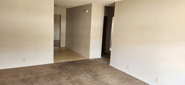 Photo - 235 Mimosa Dr