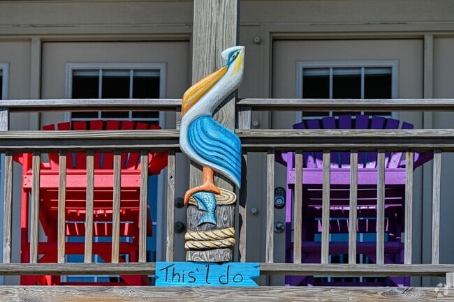Building Photo - OFF-SEASON FURNISHED RENTAL AVAILABLE DEC-...