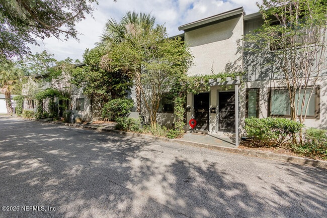 Photo - 3216 Oak St