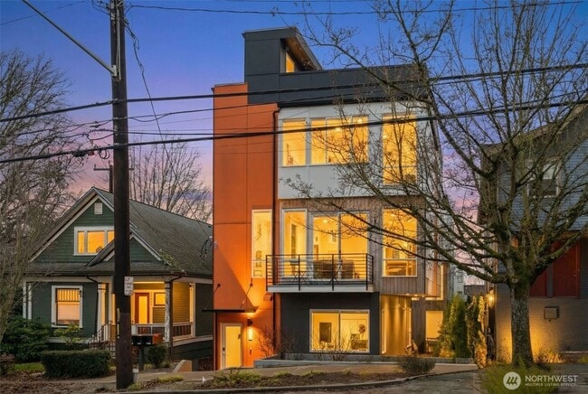 Photo - 2515 E Yesler Way