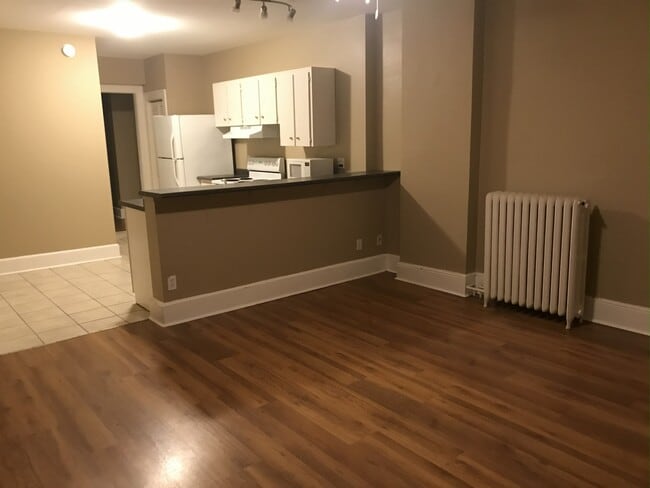 Building Photo - 73 St Paul St Unit 3