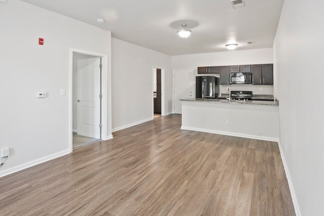 Dundee Place Apartments