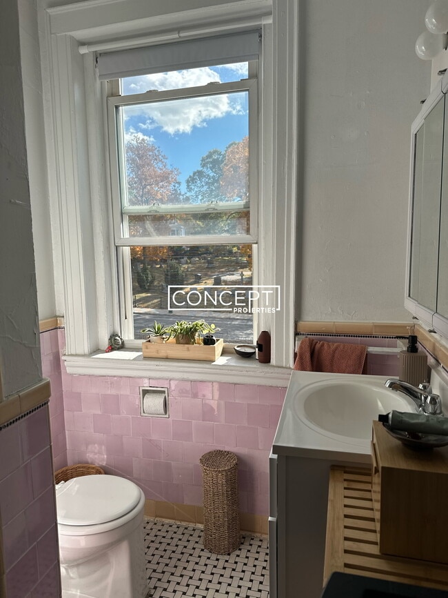 Photo - 2045 Commonwealth Ave Unit 301