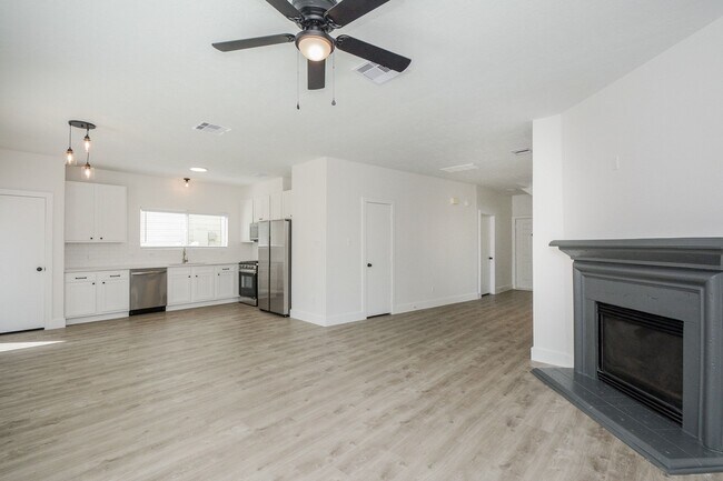 Photo - 9939 Farrell Dr