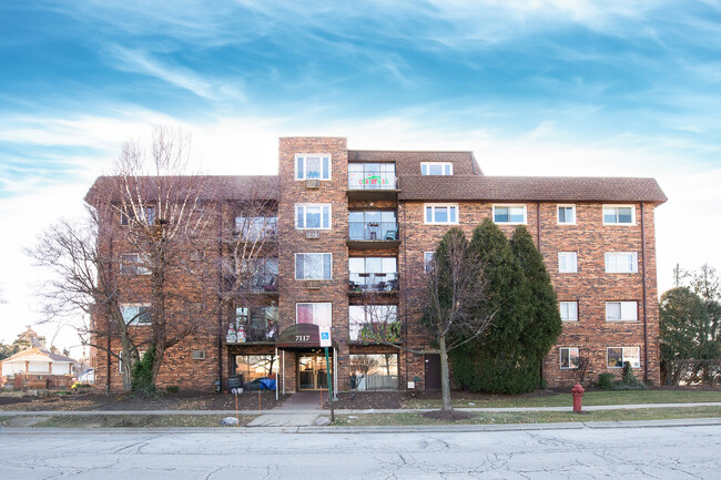 Photo - 7117 W 93rd St Condo Unit 304