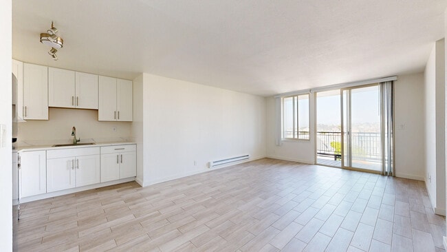 Building Photo - 3770 24th St Unit 308 Rental