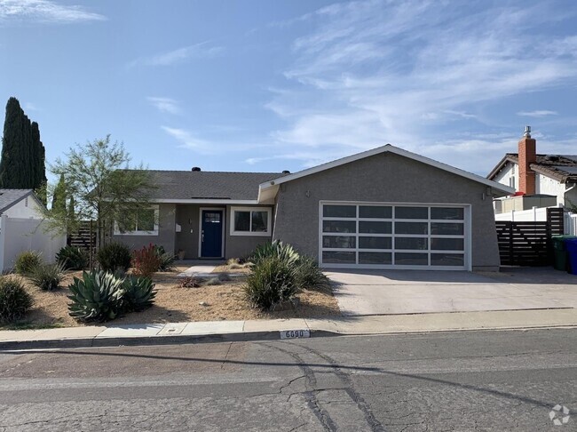 Building Photo - 6690 Amberly St Rental