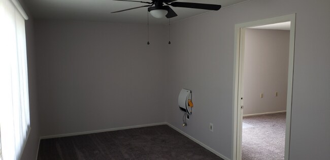 Photo - 10440 Baker Rd