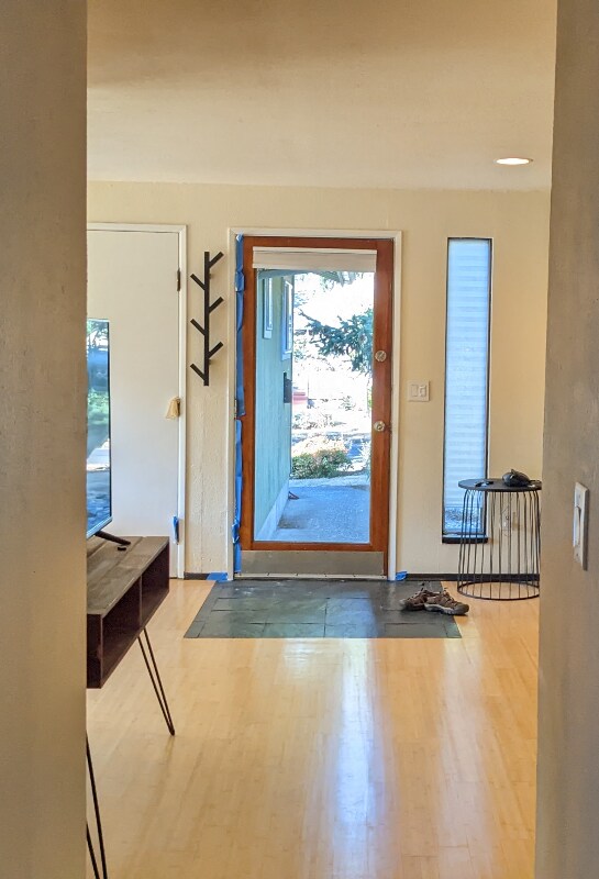 Photo - 1524 NE Junior St