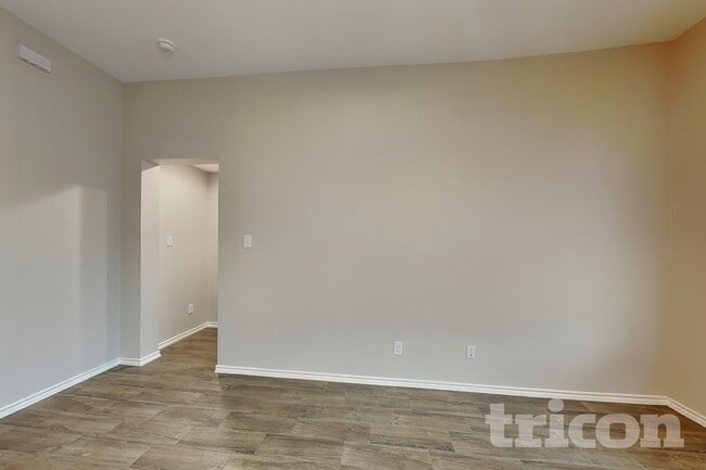 Photo - 9125 Nevis Dr