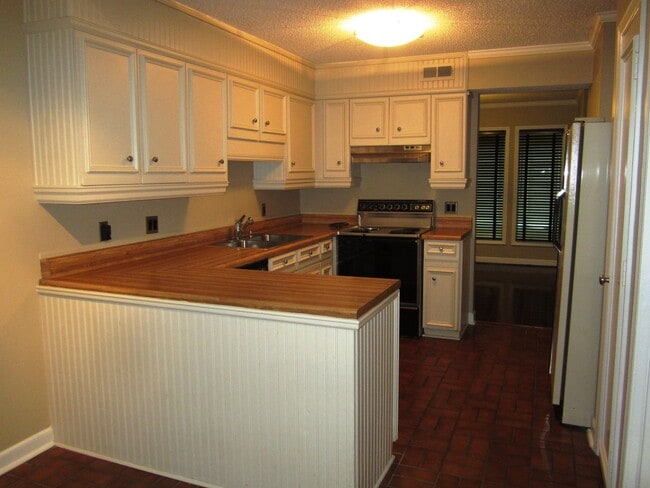 Perfect 2 bed 2.5 bath Lindley Park area T... - Perfect 2 bed 2.5 bath Lindley Park area T... House