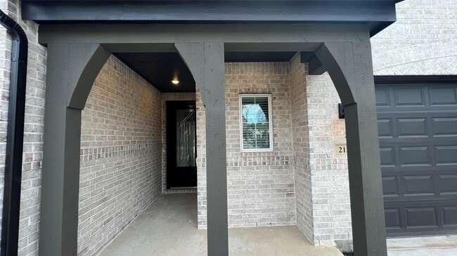 Photo - 212 Milas Cv