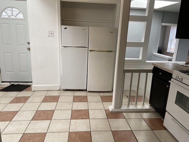 Photo - 3711 Lancaster Ave Unit 3