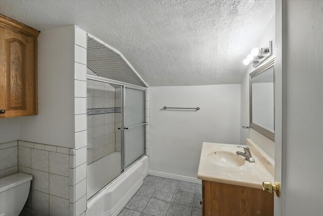 Photo - 90 W 200 S