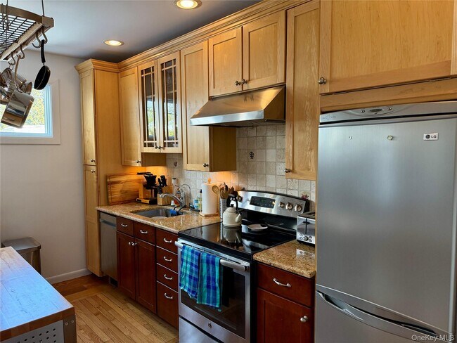 Photo - 109 14th Ave