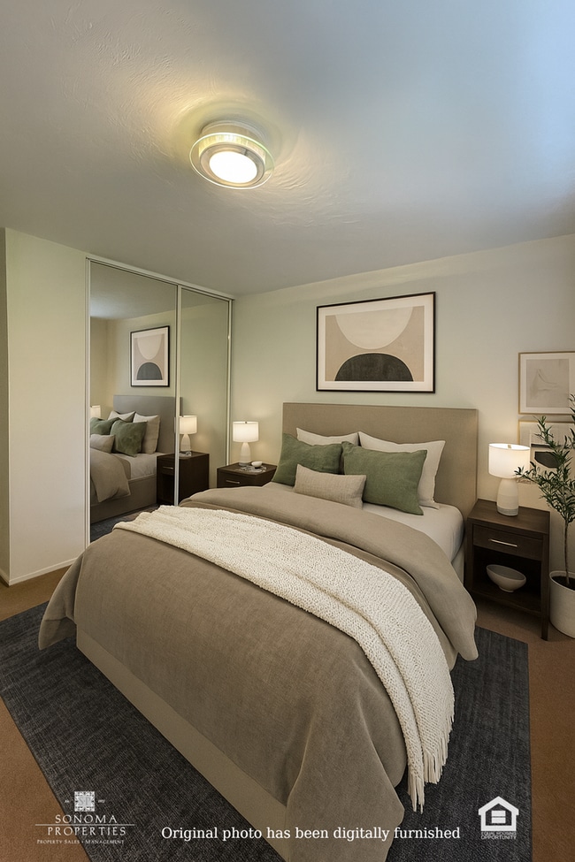 Photo - Spacious One Bedroom Lower Level Duplex