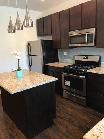 Photo - 3943 W Addison St Unit 1