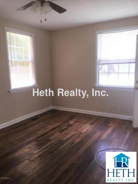 Photo - Updated in Murray Hill