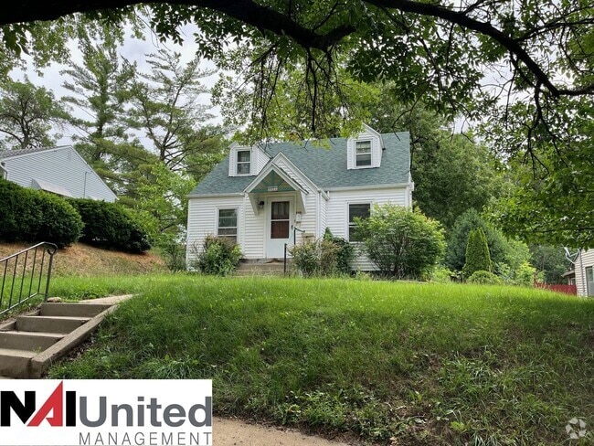 Building Photo - Three bedroom, one bathroom home for rent
