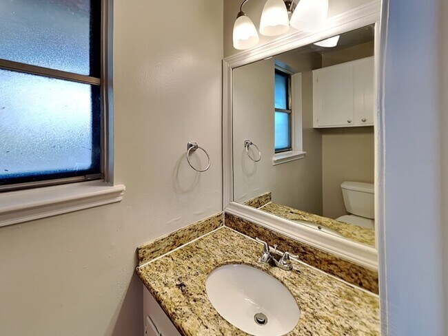 Photo - 1314 Kenwick Pl