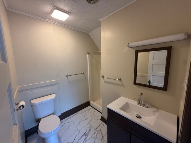 Photo - 114 Oak St Unit 3