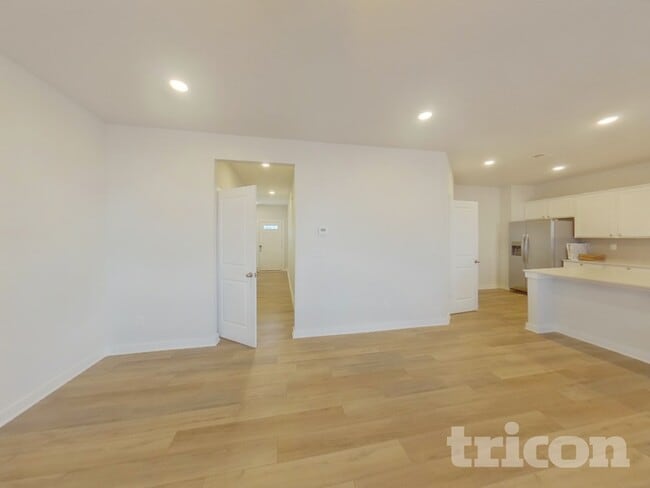 Photo - 604 Mountain Vw Dr