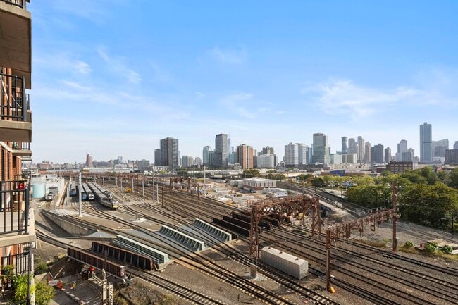 Photo - 700 Grove St Unidad 9M