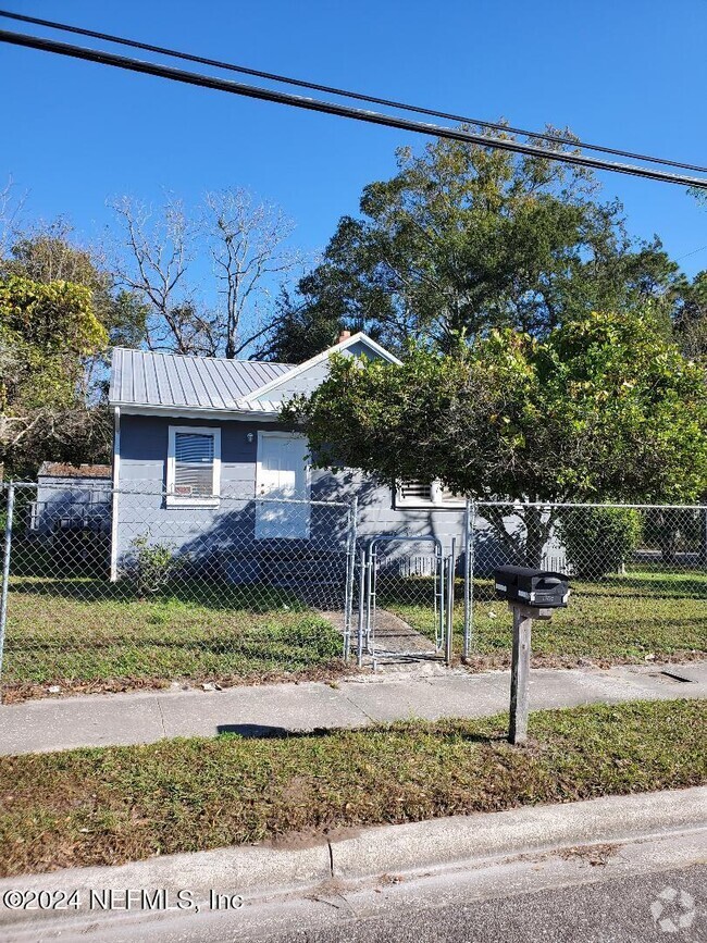 Building Photo - 1305 Melson Ave Rental