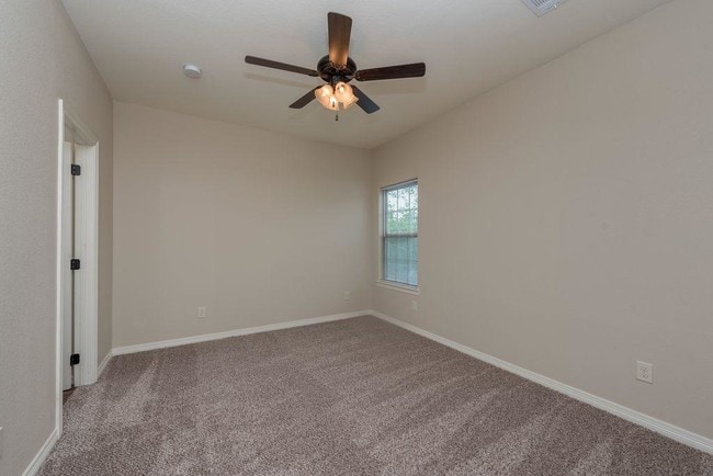 Photo - 402 Live Oak St
