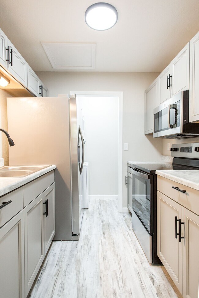 Photo - 926 Highsmith St Unit 926