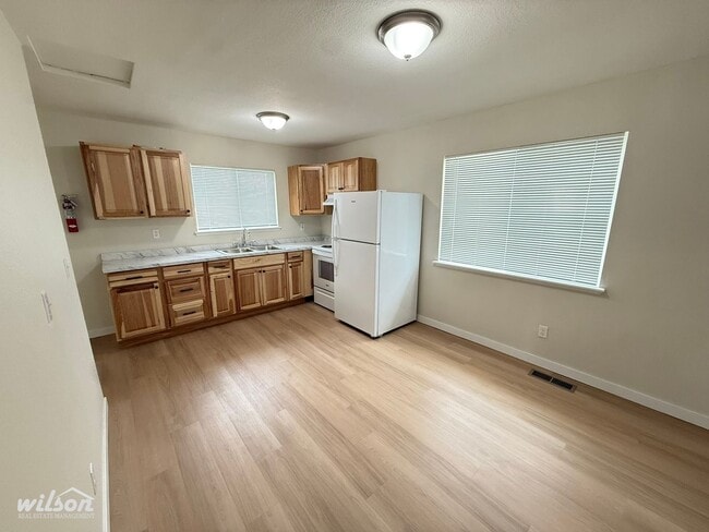 Photo - Updated 2 Bed /1 Bath Home with Spacious Yard!