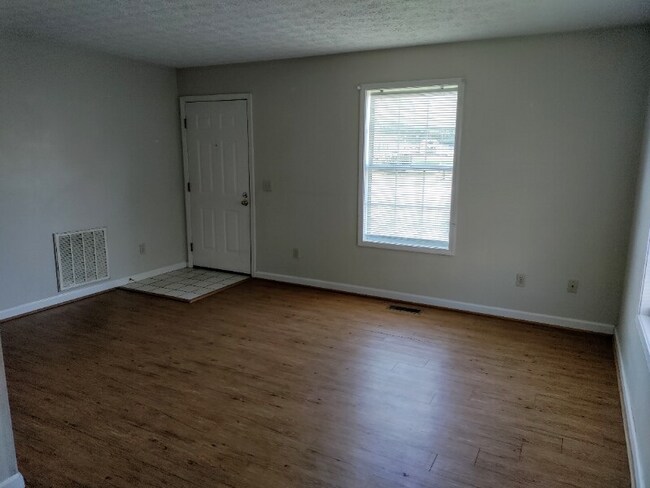 Photo - 2187 Jeffress Rd