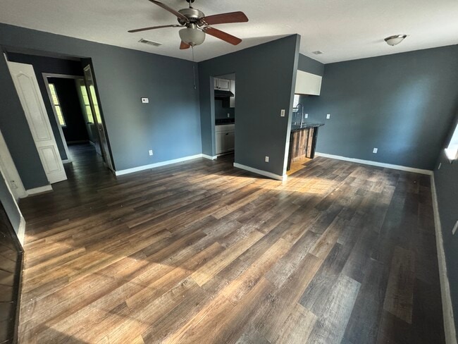 Photo - 1881 Nekoma Ct Unidad D