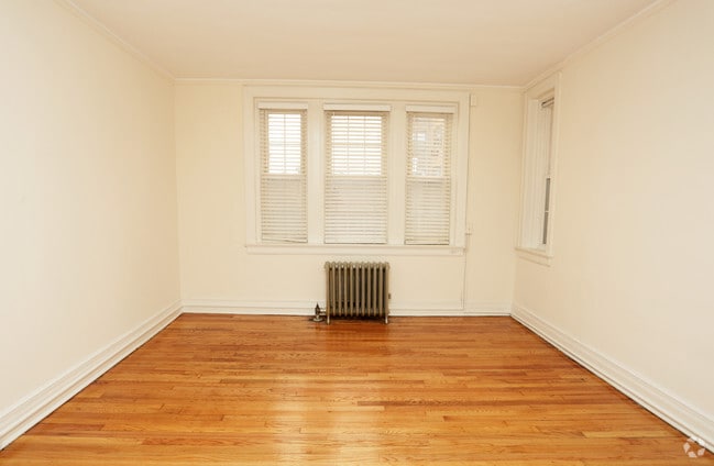 Carolina Apartments
