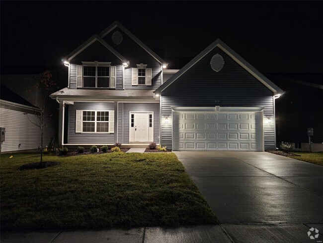 Building Photo - 819 Little Fieldstone Drive Rental