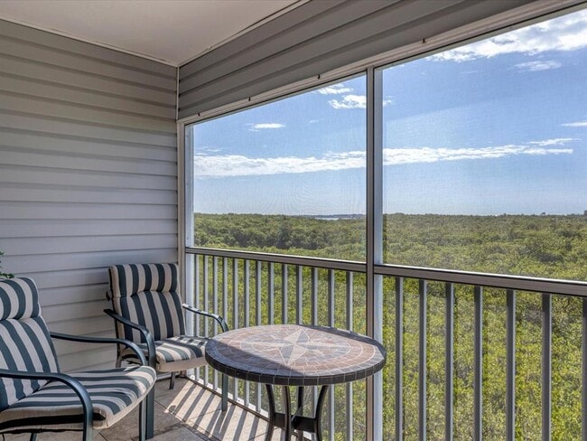 Building Photo - 3607 E Bay Dr Unit 206