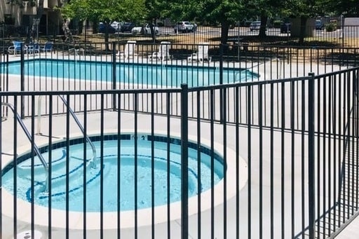 Pool & Spa
