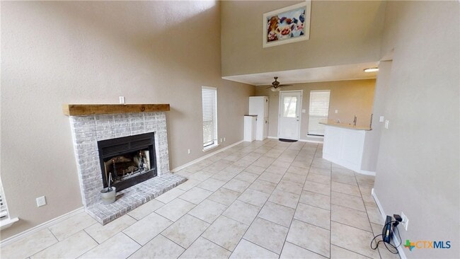 Photo - 8 E Shawnee Ln