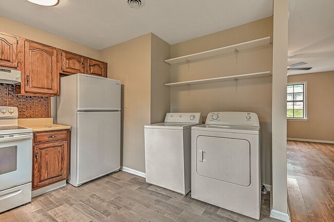 Photo - Newly Renovated 2 Bedroom 1.5 Bath Condo l...