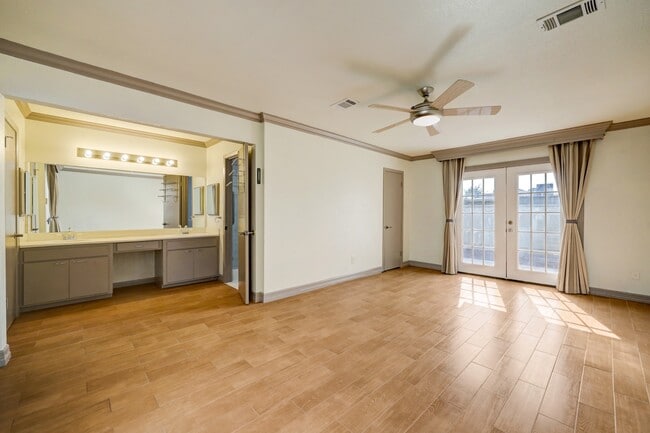 Photo - 3158 W Holcombe Blvd Unit 3158
